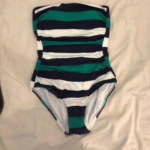 TOMMY BAHAMA ONE PIECE SWIMSUIT